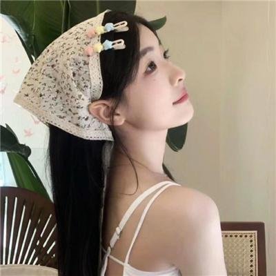花与爱丽丝 海报